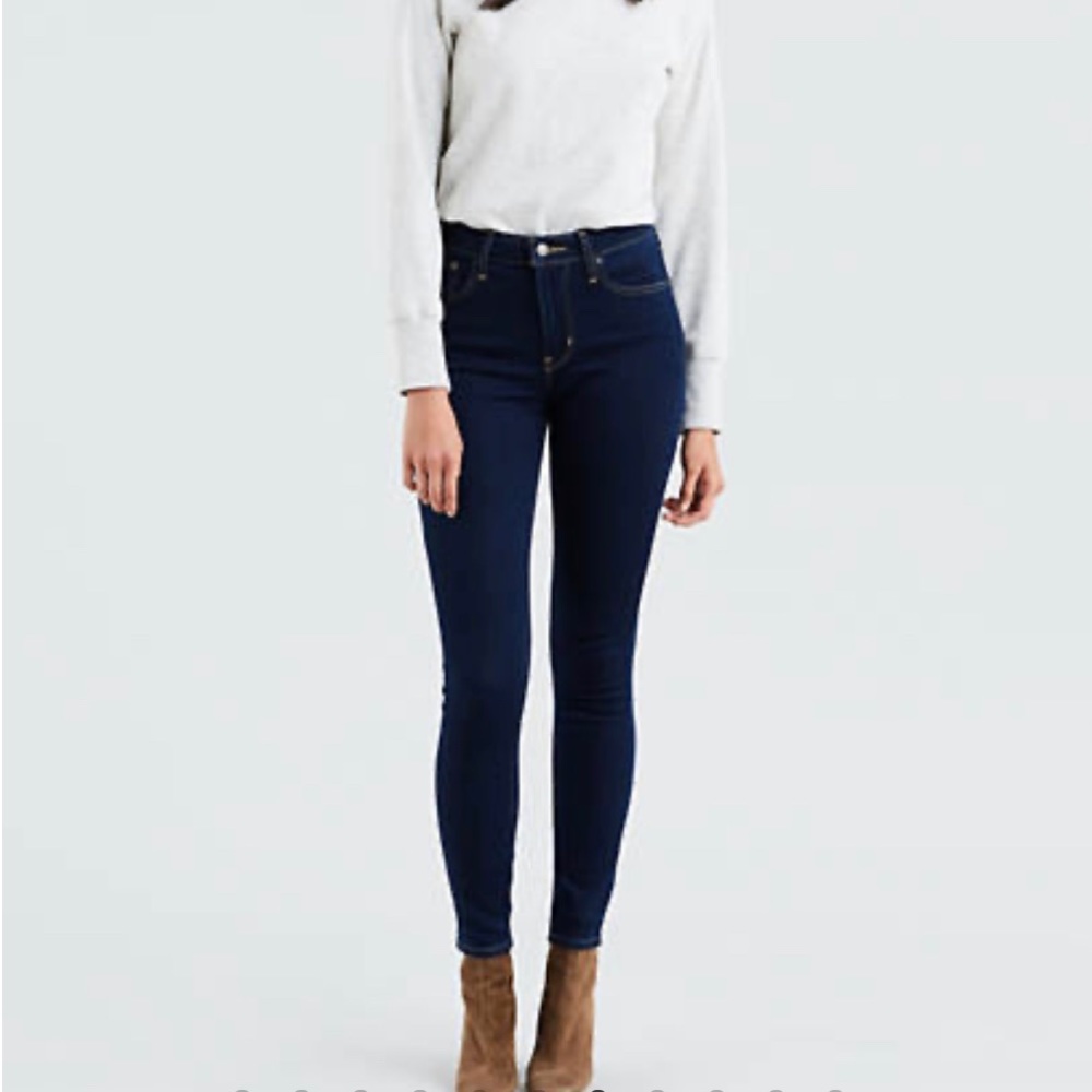Levi’s 721 High Rise Skinny Jeans - Dark Blue 24